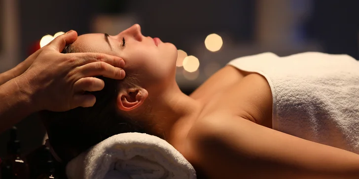 30, 50 či 120 minut relaxu: masáž zad a šíje, nohou i celého těla přírodní českou kosmetikou