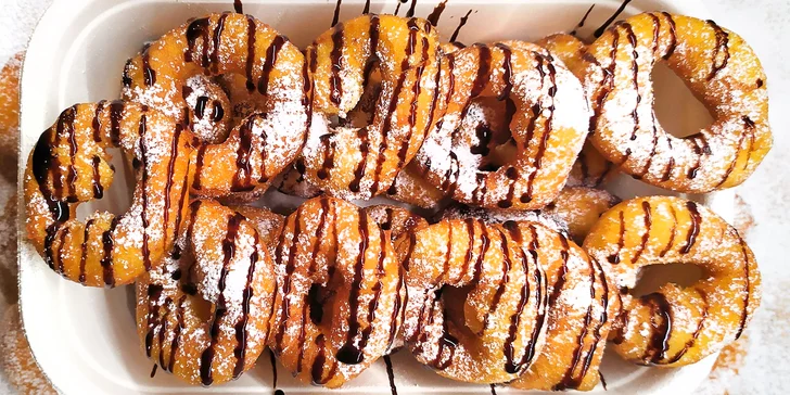 Mini donuts s jahodovou, karamelovou nebo čoko polevou s sebou: 8, 14 nebo 22 kusů