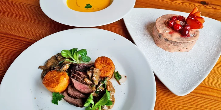 3chodové menu v centru Rumburka pro 1 či 2 osoby: dýňový krém, jelení hřbet či kachna a čokoládový dezert