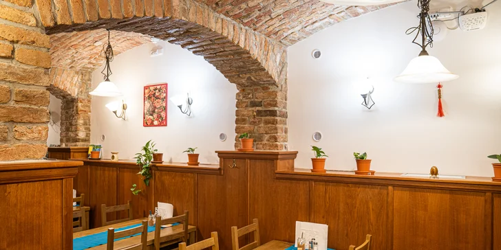 Zdravé a chutné: menu pro 1 nebo 2 osoby ve veganské, bezlepkové a raw restauraci v centru Brna
