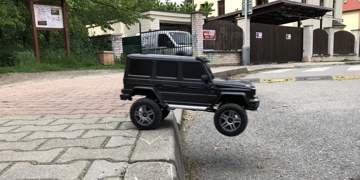 Zapůjčení RC modelu Mercedes G500 v měřítku 1:10 na 24 hodin, víkend i celý týden