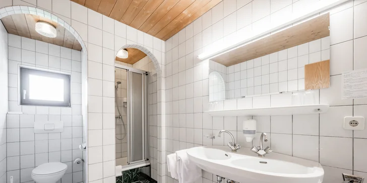 Dovolená v Tyrolsku: 3* horský hotel s polopenzí a 2500 km značených stezek