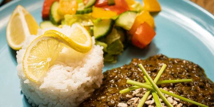 Zdravé a chutné: menu pro 1 nebo 2 osoby ve veganské, bezlepkové a raw restauraci v centru Brna