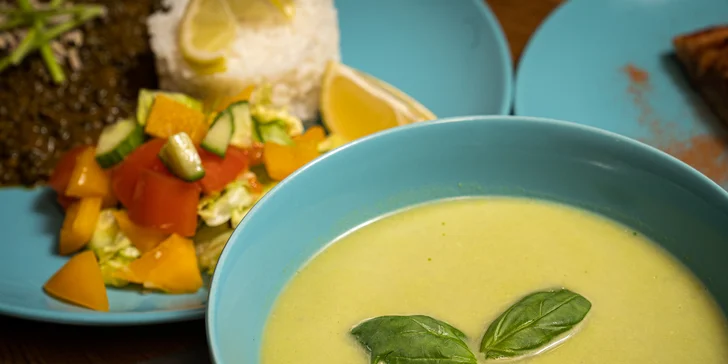 Zdravé a chutné: menu pro 1 nebo 2 osoby ve veganské, bezlepkové a raw restauraci v centru Brna