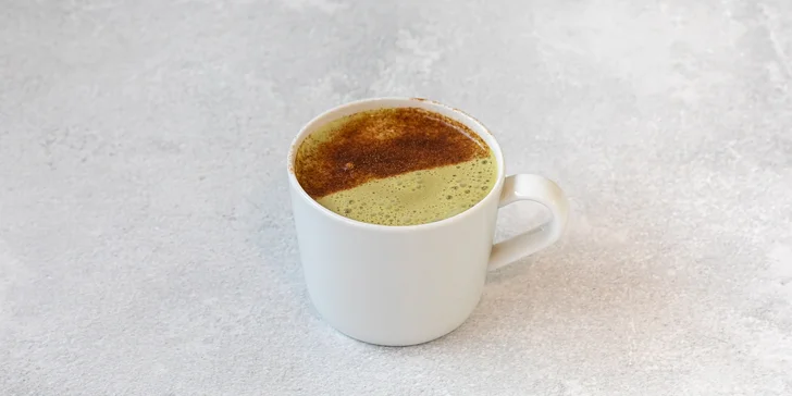 Zkuste nové chutě: netradiční latté podle výběru ve vegan restauraci pro dva