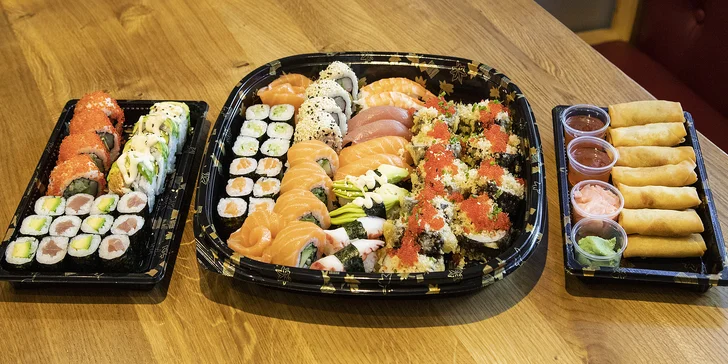 Sety 14–68 kousků sushi s rybami i zeleninou a k nim minizávitky
