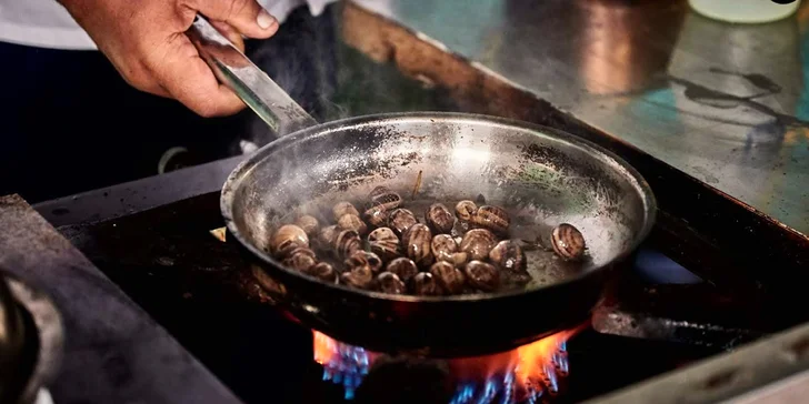 Degustační menu na šnečí farmě pro 2 osoby: grilovaní, uzení i wasabi šneci