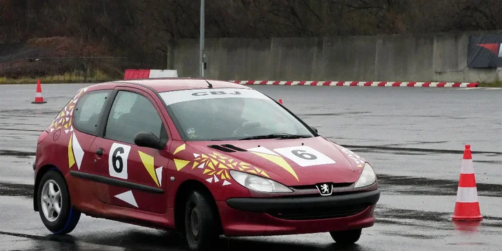 Týmový zážitek Plastic Drift včetně pohonných hmot a profi instruktora