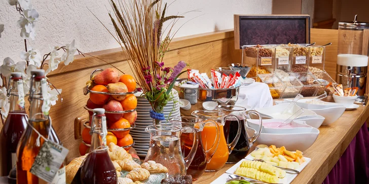 Pobyt se stravou a neomezeným wellness v srdci rakouských Alp: útulný hotel s překrásnými výhledy na hory