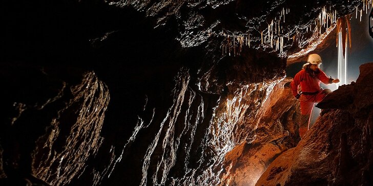 Adrenalinový sestup do tajemných jeskyní a labyrintů Krušných hor