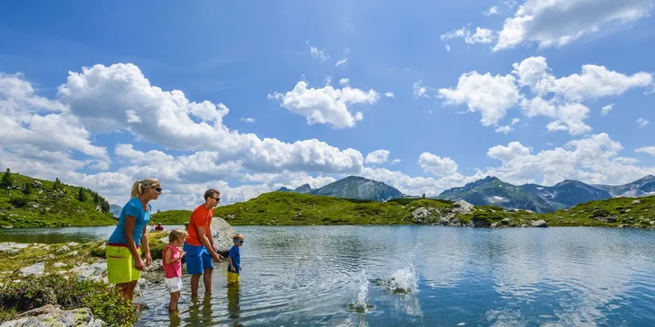 Pobyt se stravou a neomezeným wellness v srdci rakouských Alp: útulný hotel s překrásnými výhledy na hory