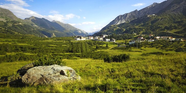 Pobyt se stravou a neomezeným wellness v srdci rakouských Alp: útulný hotel s překrásnými výhledy na hory