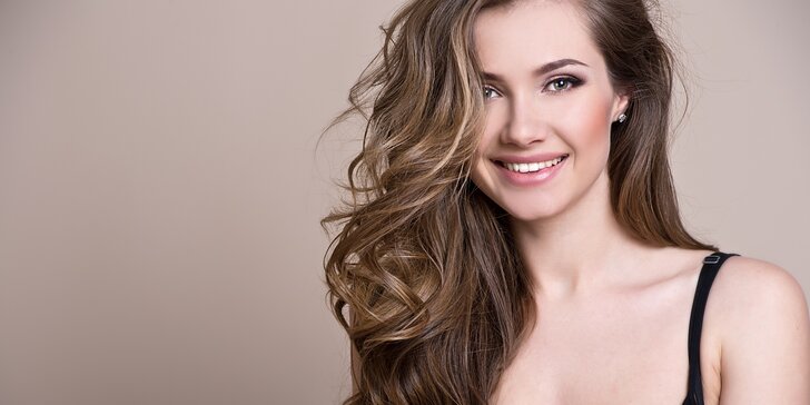 Kadeřnické balíčky pro všechny délky vlasů: střih, barvení a styling