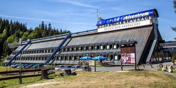 Rodinný pobyt v Harrachově: jídlo, relax i koloběžky a lesnické muzeum