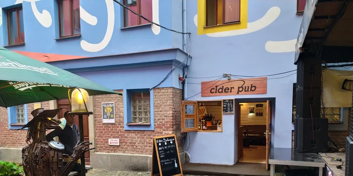 Ochutnávka ciderů i dárkový balíček tří lahví na doma pro 1, 2 nebo 4 osoby