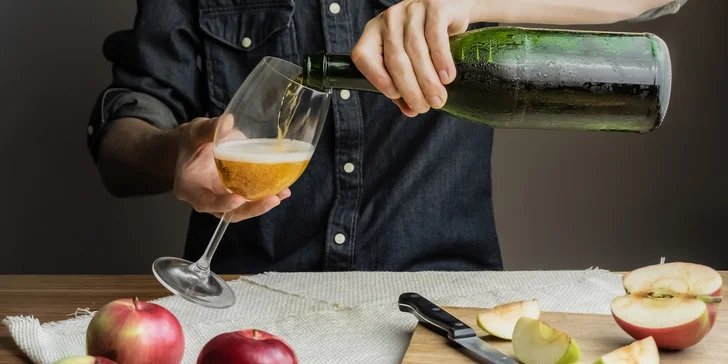 Ochutnávka ciderů i dárkový balíček tří lahví na doma pro 1, 2 nebo 4 osoby