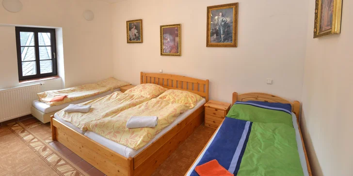 Dovolená s výhledem: lesní hotel nad Libercem s rozhlednou a polopenzí