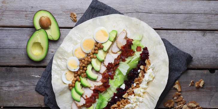 Vegetariánské i masové dobroty: salát nebo wrap, rozvoz po Pardubicích