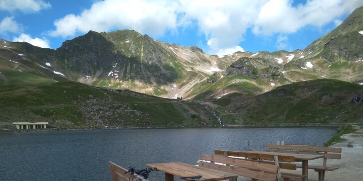 Pobyt se snídaní a neomezeným wellness v srdci rakouských Alp: útulný hotel s překrásnými výhledy na hory