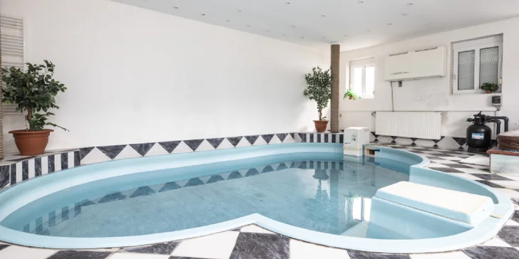 Aktivní odpočinek na Lipně: polopenze, hodinka v bazénu i možnost wellness