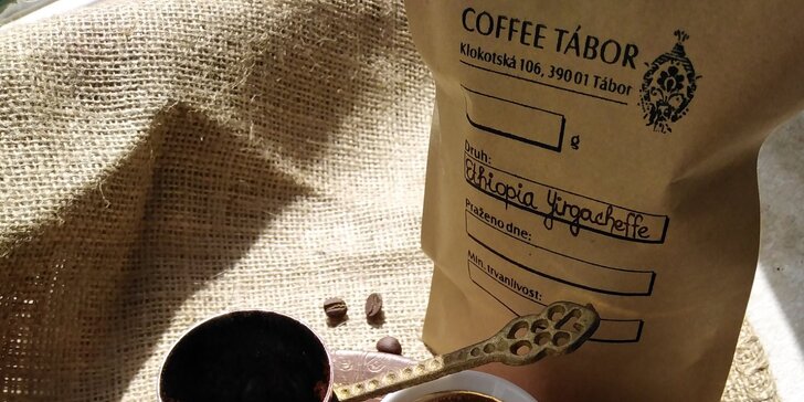 Lahodná káva z Obývák kafé s vlastní pražírnou a k ní zákusek pro 1 i 2 osoby