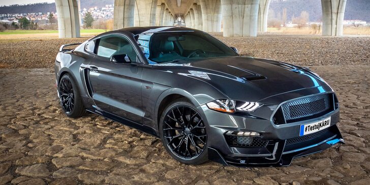 Zkroťte Mustanga: 20 či 40 min. řízení i spolujízdy smykem nebo zapůjčení na 3 hod. bez instruktora