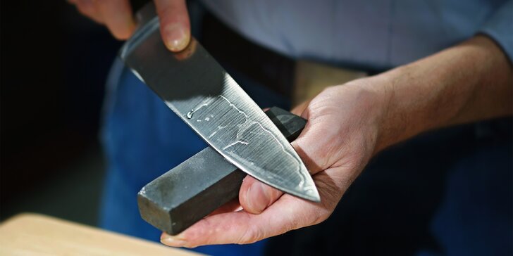 Ukrojte ten nejtenčí plátek: broušení nožů s čepelí do 15 cm i nad 20 cm