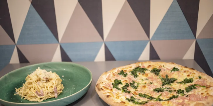 Dejte si něco dobrého: pizza nebo těstoviny podle výběru pro 2 osoby
