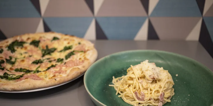 Dejte si něco dobrého: pizza nebo těstoviny podle výběru pro 2 osoby