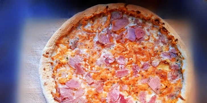 Kulatý a křupavý oběd: pizza podle výběru z 5 druhů na odnos s sebou