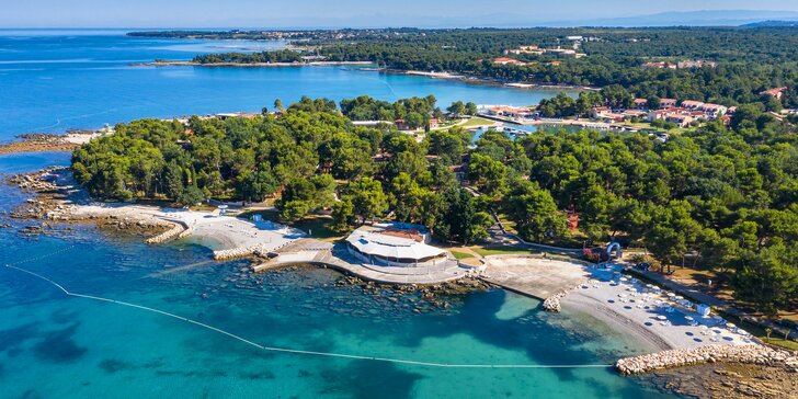 Léto na chorvatské Istrii: 3* apartmány u pláže, s bazény, hřišti i animačními programy