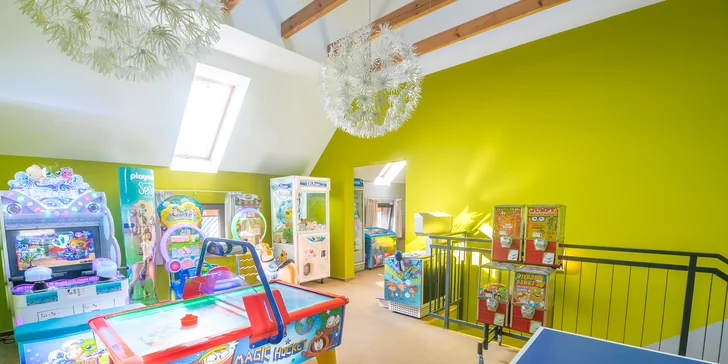 Pobyt v podhůří polských Krkonoš pro pár i rodinu: neomezený wellness, zábavní centrum a jídlo