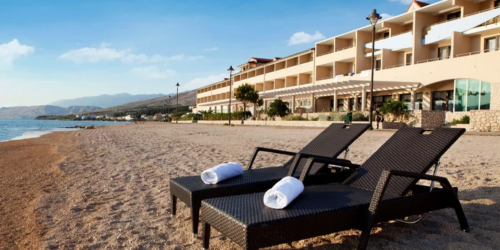Dovolená v Chorvatsku: all inclusive v hotelu u oblázkové pláže
