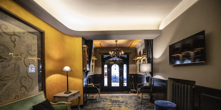 4* pobyt v historickém centru Prahy se snídaní i romantickým menu v restauraci u Karlova mostu
