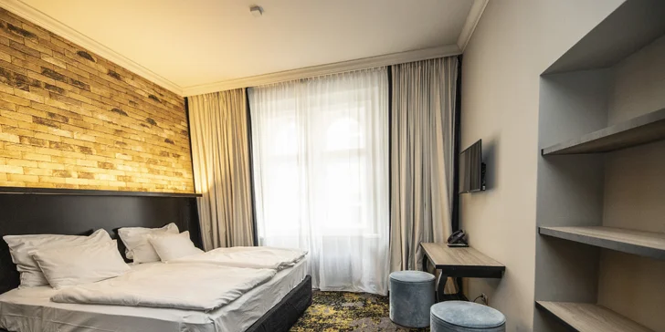 4* pobyt v historickém centru Prahy se snídaní i romantickým menu v restauraci u Karlova mostu