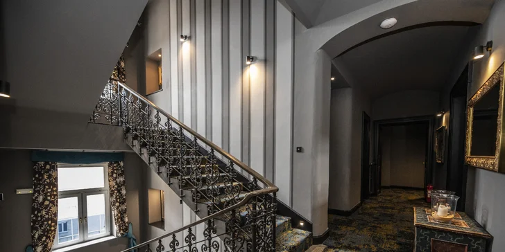 4* pobyt v historickém centru Prahy se snídaní i romantickým menu v restauraci u Karlova mostu