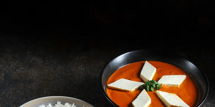 Čtyřchodové indické menu pro 2 osoby: vegetariánské nebo s masem