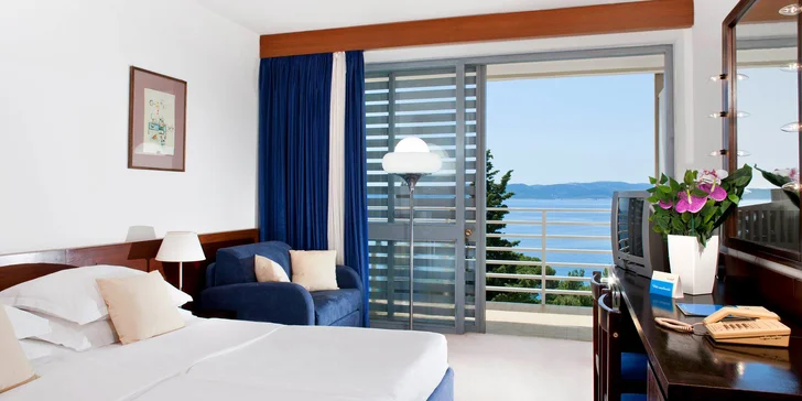 Dovolená v chorvatské Brele: 3* hotel se snídaní, hned u pláže a s bazénem