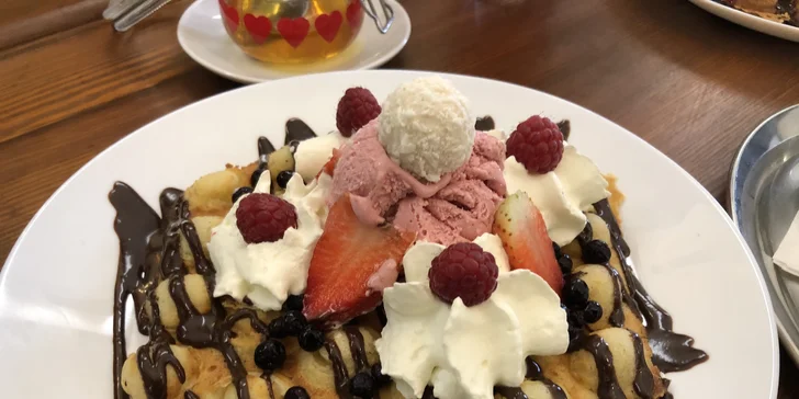 Belgická vafle: s nutellou a šlehačkou i s čedarem a šunkou