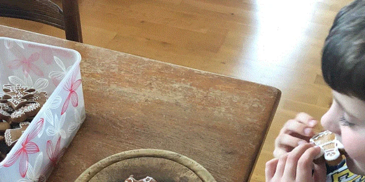 Kurz zábavného tvoření pro malé i velké: zdobení perníčků, tvoření a kreslení pro děti i malování kraslic