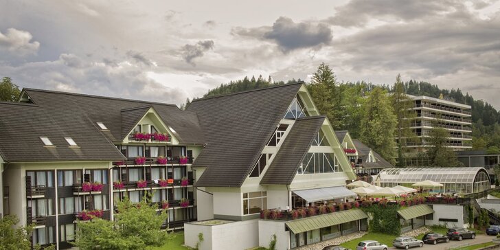 Dovolená v Bledu ve Slovinsku: 4* hotel blízko jezera, se snídaní, bazénem a saunami
