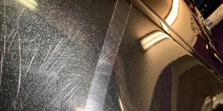 Péče o auto: čištění interiéru, exteriéru nebo renovace laku
