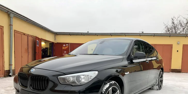 Péče o auto: čištění interiéru, exteriéru nebo renovace laku