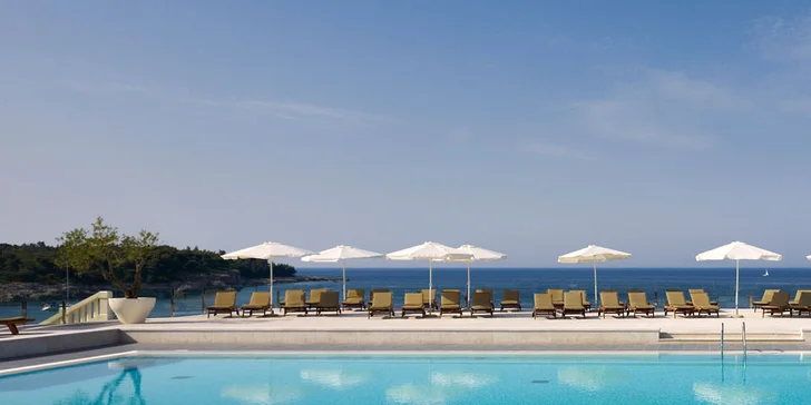 4* apartmánový resort v letovisku Pula: 200 m od pláže, s bazénem a tobogánem