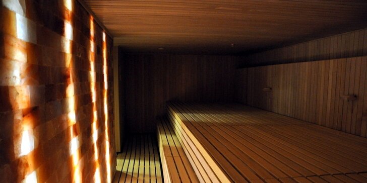 Dva 90minutové vstupy do sauny + 15 minut šatna