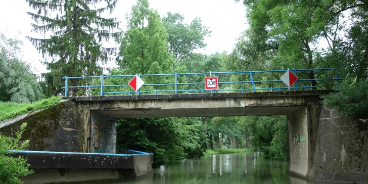 Jelikož se s vámi dohromady poplaví maximálně 10 lidí, bude jistě takový klid, že byste mohli vidět i bobry žijící na břehu. 