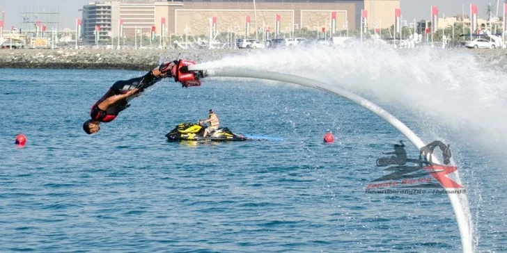 Flyboard - adrenalinová vodní jízda na Vltavě