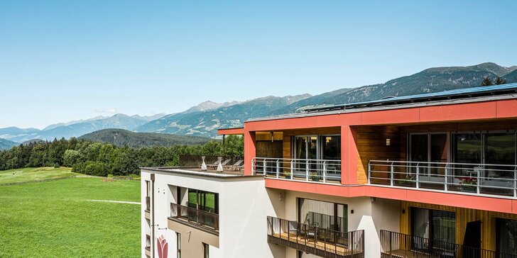 Aktivní dovolená v Itálii: 4* hotel v Jižním Tyrolsku, s polopenzí a bazénem