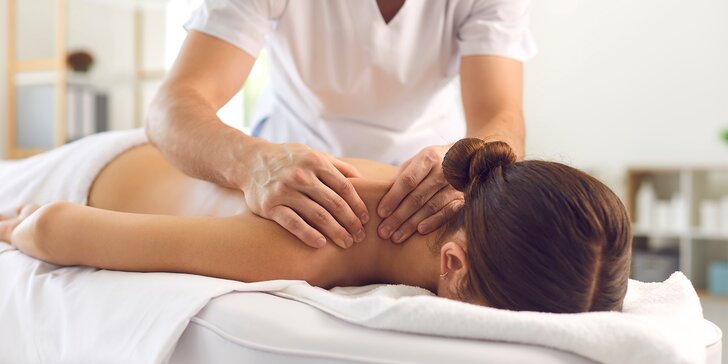 Dopřejte si relax: klasická celotělová masáž nebo masáž zad a šíje