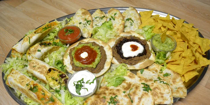 Jak chutná Mexiko: Vegetariánské plato tradičních dobrot pro 2–3 osoby